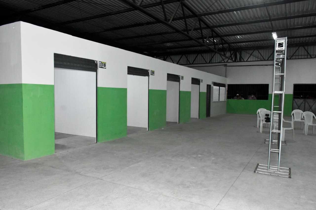 Camacã: Centro de Abastecimento (Mercado Municipal) é entregue com homenagem